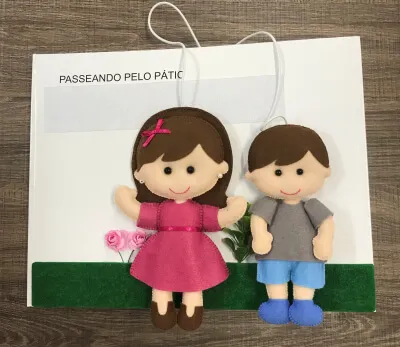 Passeando pelo Pátio - Livro acessível